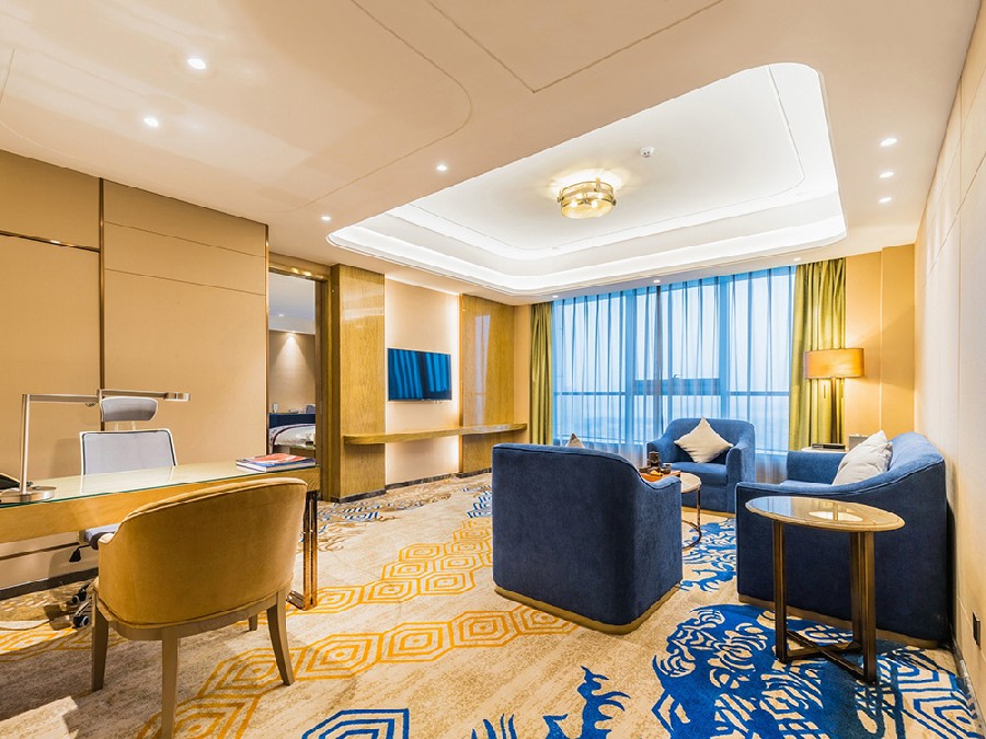 Riverview Suite